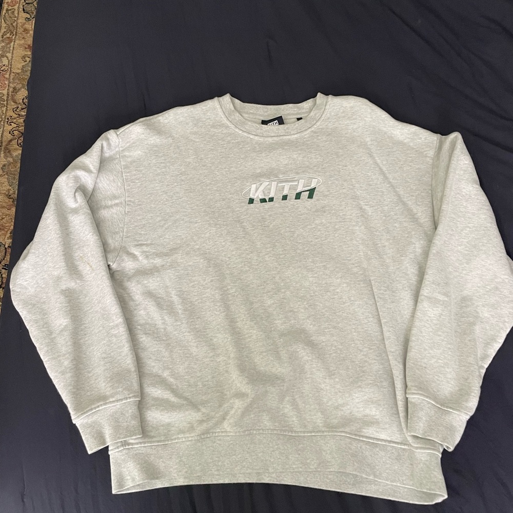 Kith Gray Crewneck Sweater with Minimalist Design